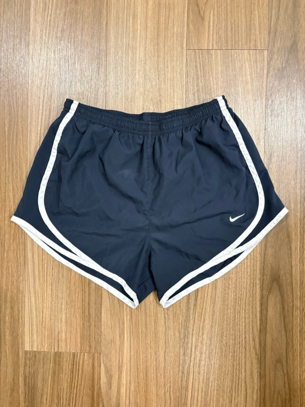 Nike Tempo Dri-FIT Mid-Rise Brief-Lined Running Shorts Retro Women's S